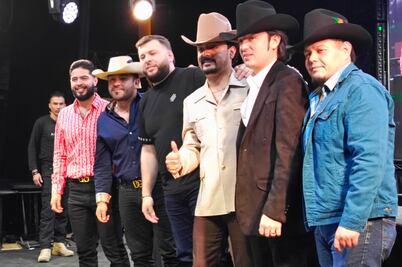 Puente de la Concordia: El Fantasma, Los Dos Carnales y Gerardo Díaz levanta la esperanza