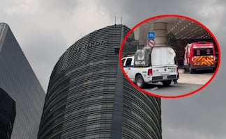 Pánico en hotel St Regis: Trabajador queda atrapado en andamio del piso 34