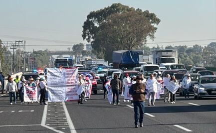 Autopista México-Pachuca: Bloqueo en la caseta de Ojo de Agua por vecinos de Técamac, Edomex