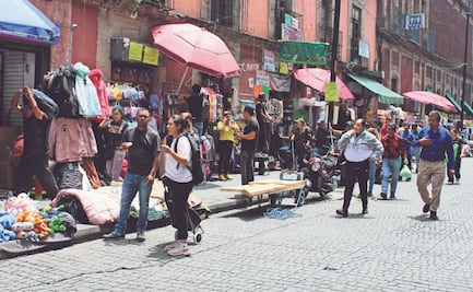 En CDMX Vendedores informales evaden a las autoridades para evitar sanciones ¿cómo le hacen?