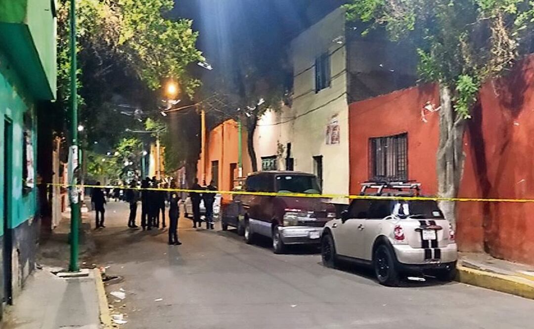 Asesinan a comerciante de 54 años frente a su novia de 17 en CDMX, tenía antecedentes penales