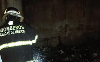 Pidió auxilio, pero las llamas lo atraparon dentro de su casa en Venustiano Carranza