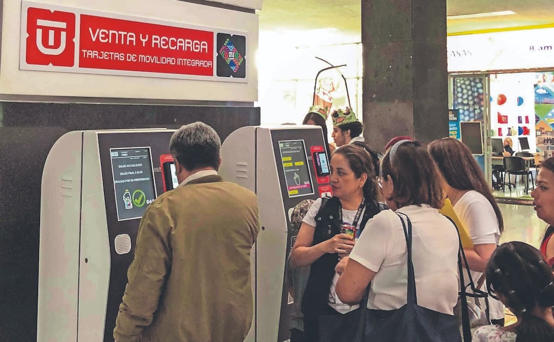 Tren Buenavista-AIFA: Denuncian falta de infraestructura para pagos y recargas en nuevas estaciones
Imagen: Diego Simón