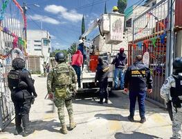 Autoridades de Ecatepec tumban cámaras con las que "Los 300" los vigilaban