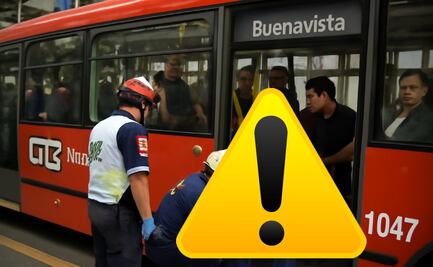 Una mujer descubrió que viajaba con un pasajero muerto en el Metrobús ¿Cómo se dio cuenta? 