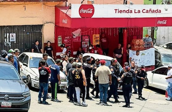 ¡Le sacó las tripas! Hombre filetea a patrón de su hijo huachicolero, en Álvaro Obregón
