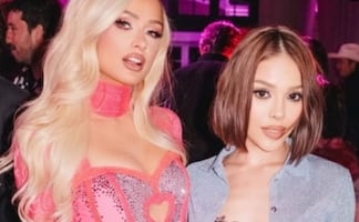 Danna Paola impacta con look sensual en la fiesta de Paris Hilton y roba todas las miradas