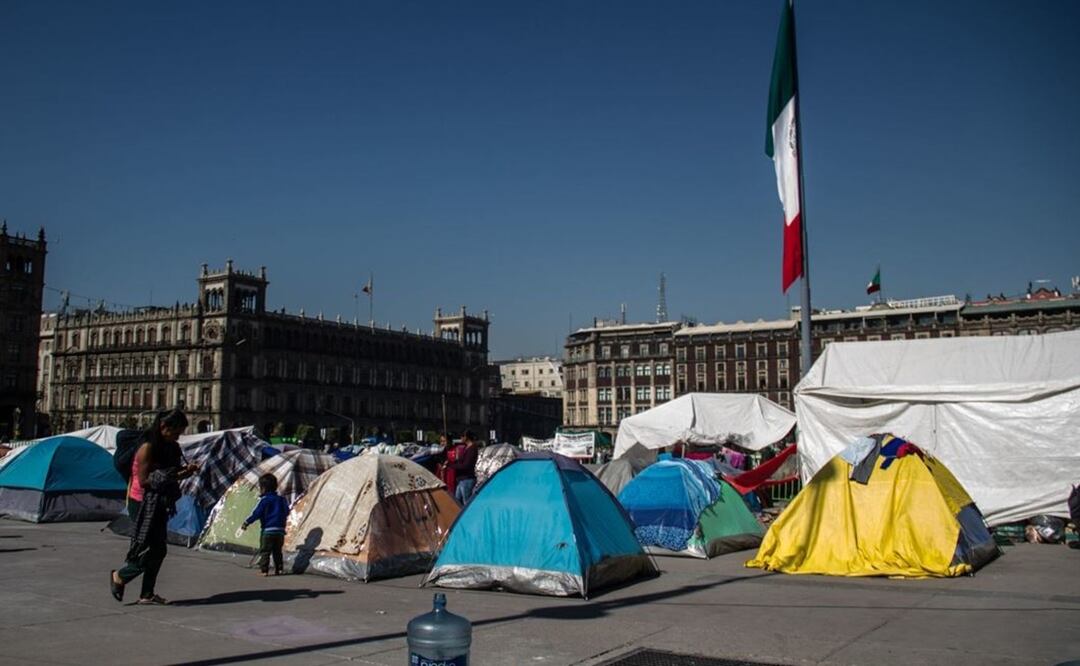 Hoy 15 de mayo, maestros arman plantón en el Zócalo porque AMLO no les cumplió