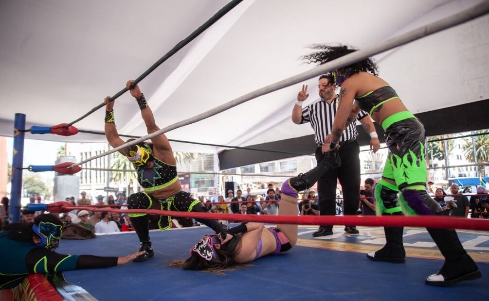 Con lucha libre, Suiza busca crear conciencia por el cuidado del agua en México
Imagen: Cuartoscuro