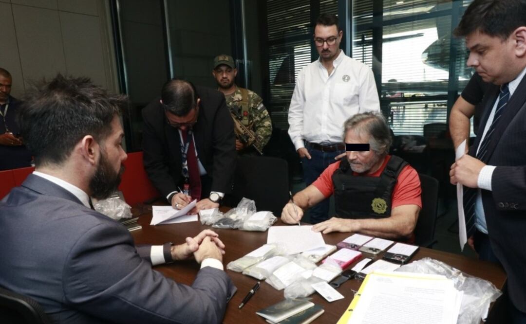 Hernán Bermúdez ya vuela a México y será recluido en Almoloya ¿Expulsión o extradición?
Imagen: Secretaría Nacional Antidrogas (SNA) de Paraguay