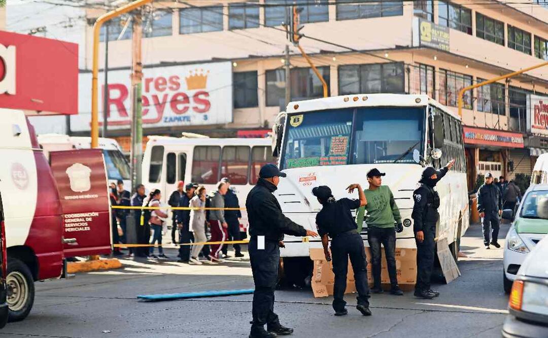 Conductor quiso ganarle al semáforo y le quita la vida a abuelito, En Naucalpan