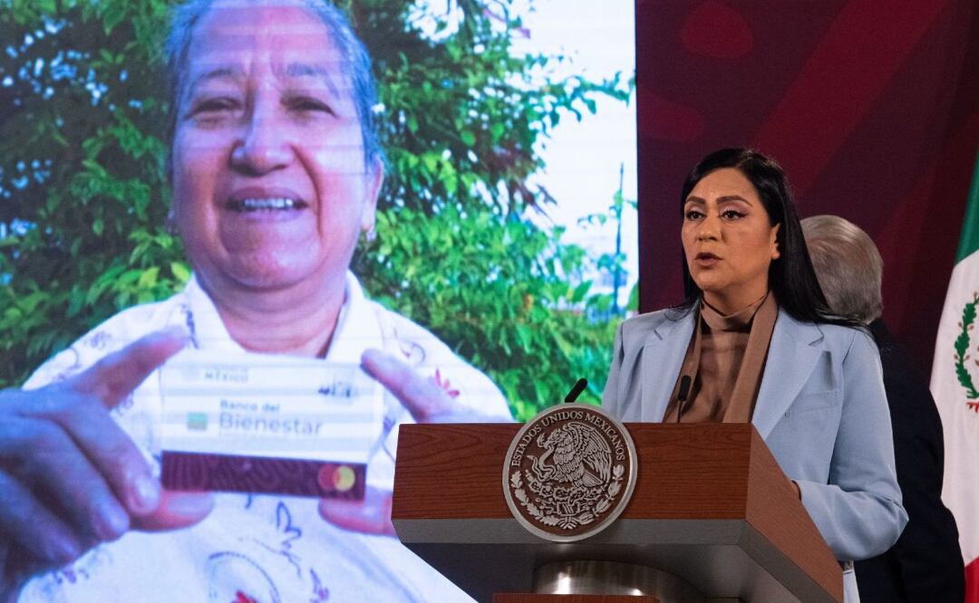 Si todavía no tienes tu Tarjeta del Bienestar acude por ella al Monumento a la Revolución