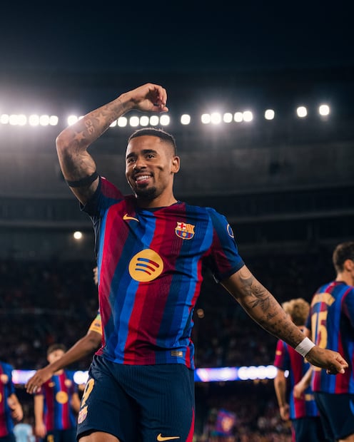 Gabriel Jesús festejando por el primer gol que marcaba a los 2 minutos de haber entrado
Foto: X