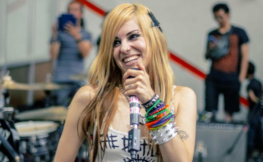 Adhara y  Jorge Vázquez “Kross” recuerdan a Pxndx con cover de Narcisista