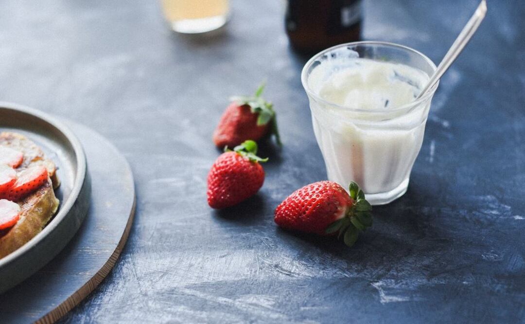 ¿Eres fan del yogur griego? Profeco exhibe a las marcas más chafitas