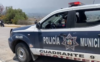 ¡Quedo como calcomanía! Unidad de transporte público arrolla a un motociclista en Ecatepec