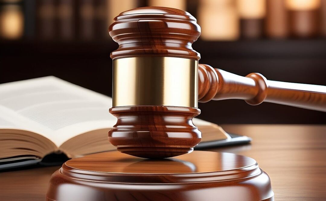 Tras daños a propiedad ajena y a la salud de un trabajador, hombre libró proceso penal ¿cómo lo hizo?