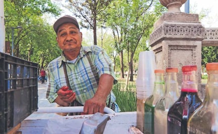 Vendedores ambulantes de la Alameda Central coinciden no encuentran trabajo por la edad