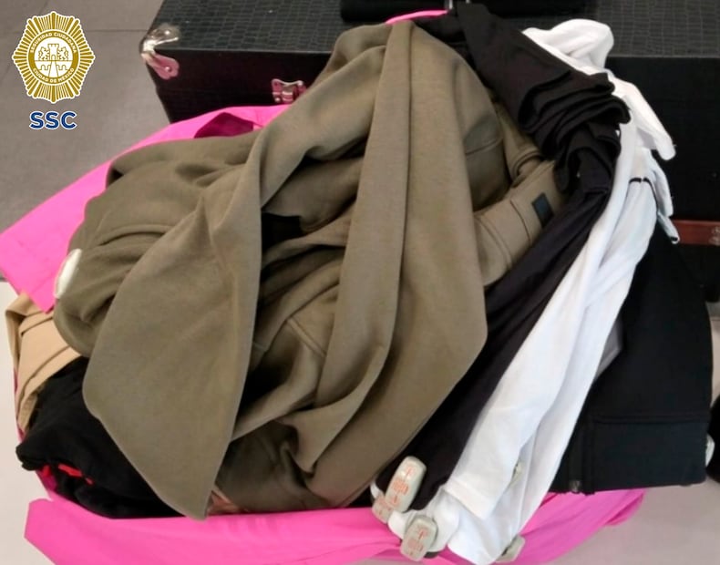 ¡Se quisieron surtir sin pagar! Las cacharon con más de 51 mil pesos en ropa y artículos en la CDMX
Foto: Especiales