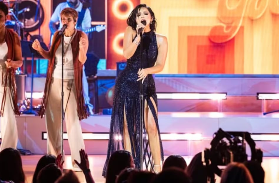 Ángela Aguilar cambia de look (Foto: Instagram)