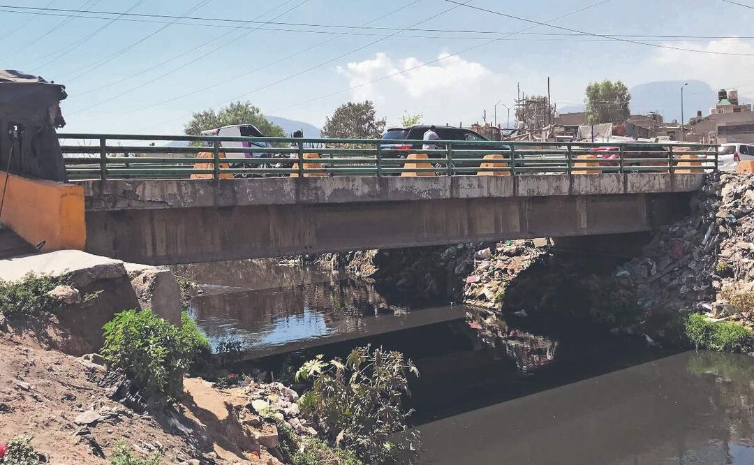 Autoridades de Chimalhuacán olvidan arreglo del puente peatonal que colapsó en noviembre