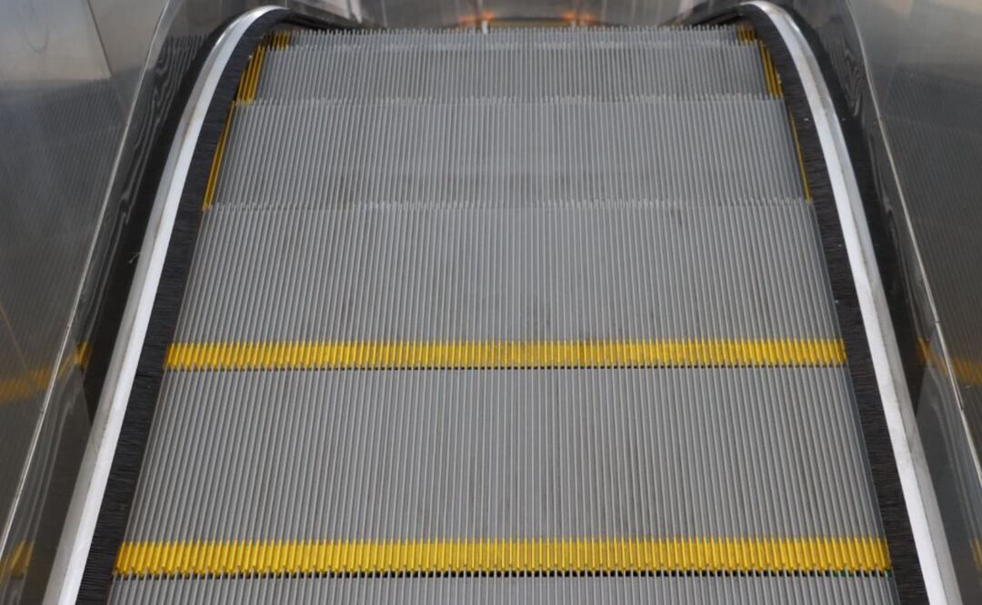 Modernización en el MetroCDMX: Sustituyen 18 escaleras eléctricas y van por 120