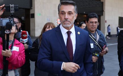 “Soy un adulto mayor”: Sergio Mayer admite que se duerme en el Congreso y desata furia en redes 
