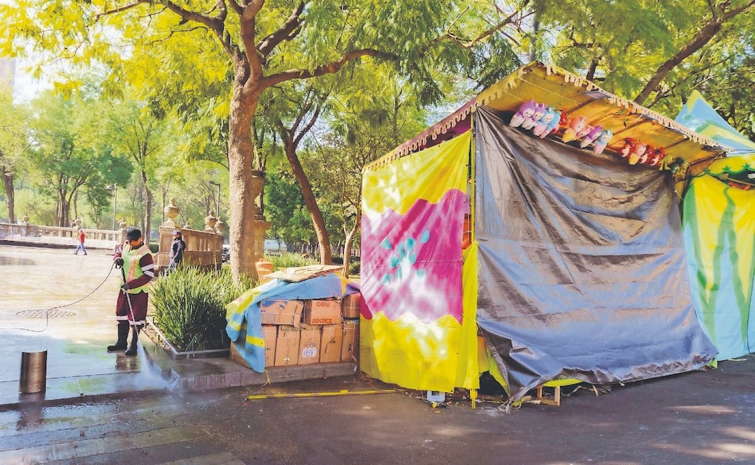Daños y basura: el saldo que dejó la feria en avenida Hidalgo
Imagen:OSMAR ALVARADO. EL GRÁFICO