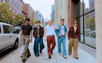 ¿Quieres conocer a SANTOS BRAVOS? Así puedes participar en su fansign en CDMX