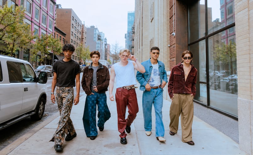 ¿Quieres conocer a SANTOS BRAVOS? Así puedes participar en su fansign en CDMX