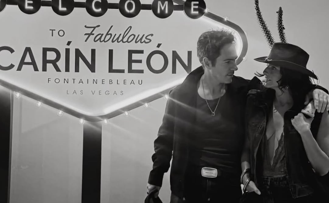 Aislinn Derbez y Mauricio Ochmann durante concierto de Carín León (Vía: Redes)