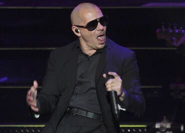 Pitbull rompe el silencio y confiesa la verdad sobre su familia y la Revolución Cubana