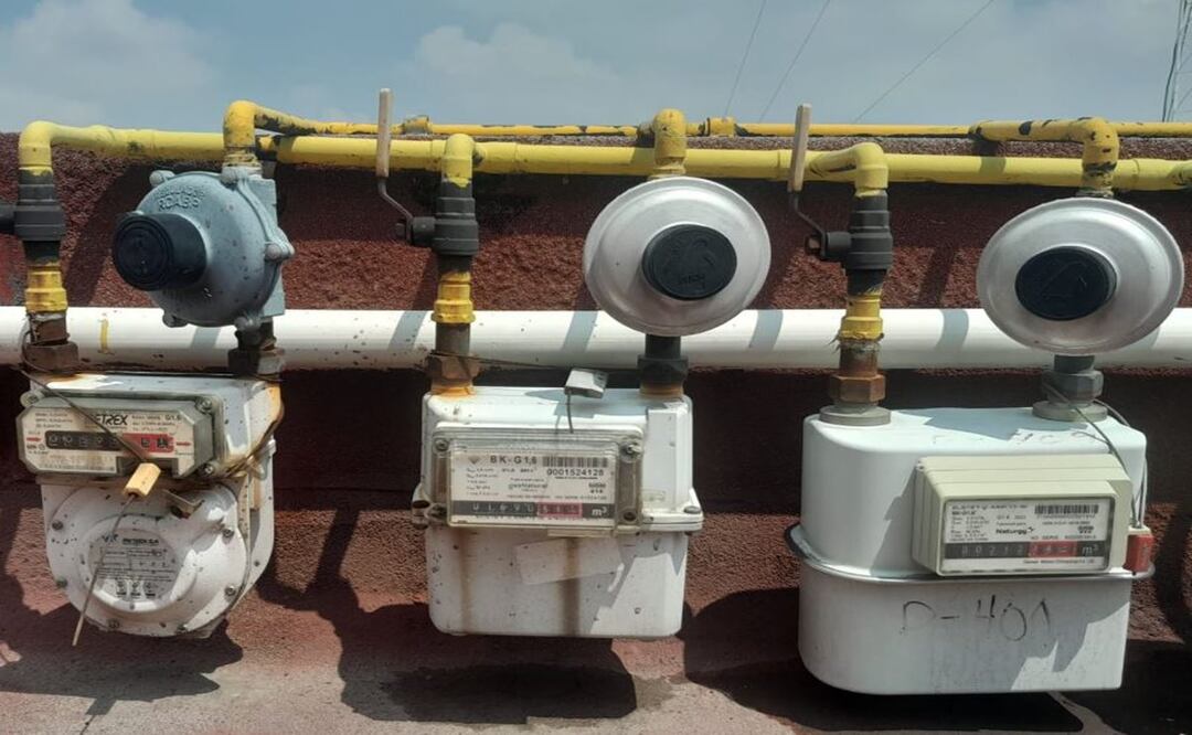 Usuarios de la empresa Gas Naturgy denuncian cobros injustos en CDMX, muestran pruebas