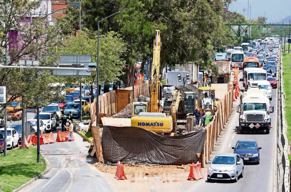 Socavón en Zaragoza (Foto: Valente Rosas)