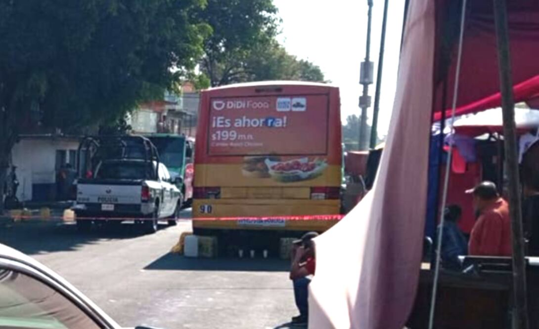 Foto: Axel Sánchez (Camión de transporte público atropella a “viene viene” en la Álvaro Obregón ¿cómo sucedió)