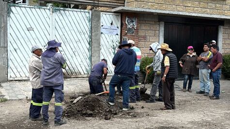 Aseguran 6 tomas clandestinas de agua en Ocoyoacac; pipas vendían el líquido a industrias y hoteles