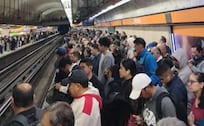 Línea 7 del Metro CDMX atascada y con retrasos de más de 20 minutos por el retiro de un tren