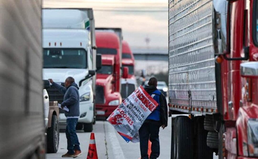 ¡Sal con tiempo! HOY 15 de febrero, transportistas bloquearán autopistas del país