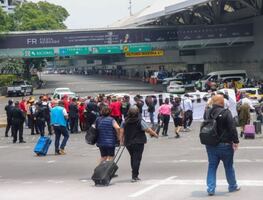 Taxistas se deslindan de bloqueos a realizarse en el AICM