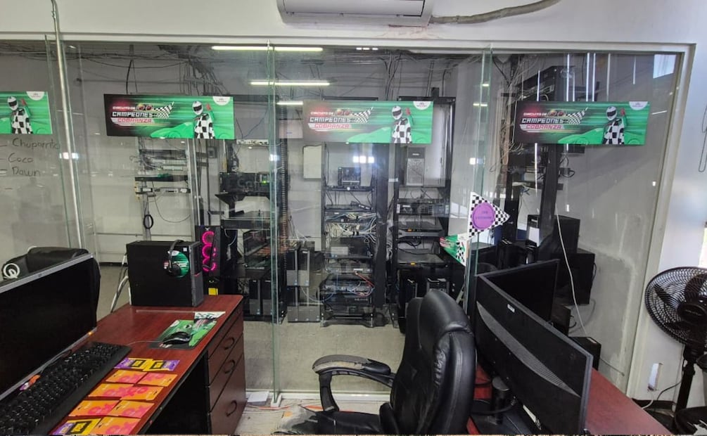 Operación Desconexión: Gobierno del Edoméx desmantela red delictiva vinculada a extorsión, préstamos “Gota a Gota” y narcomenudeo
Imagen: Especial