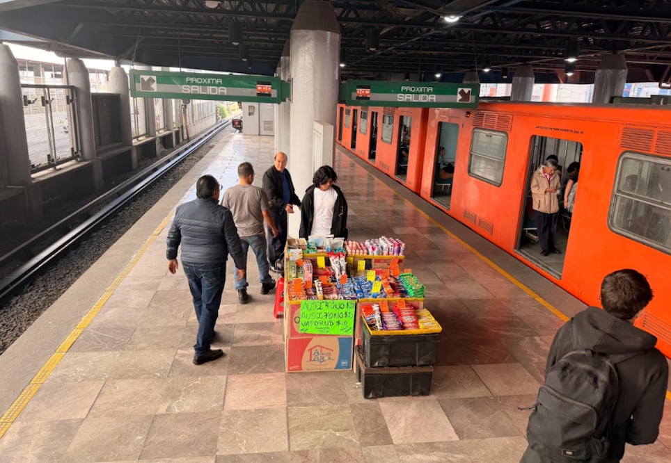 Línea B del Metro CDMX sin vendedores, estas son las estaciones intervenidas (Foto: Especial)