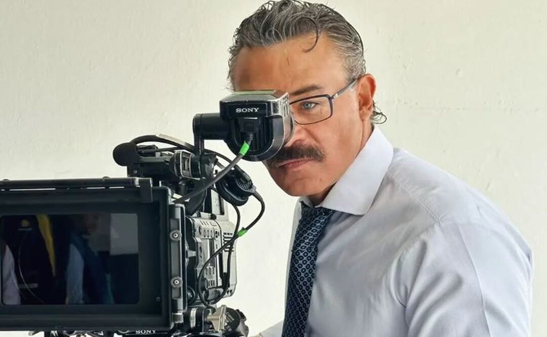 “Sentí cosas de mujer”: Sergio Sendel reaparece y fans lo bañan de piropos húmedos