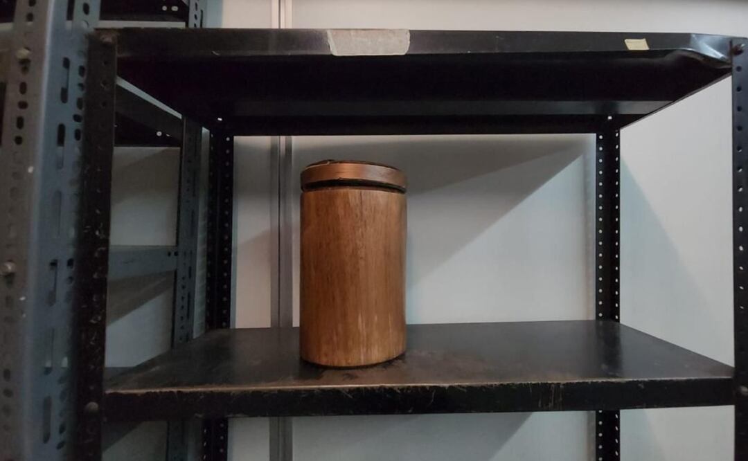 METRO CDMX: Olvidan urna con cenizas, está resguardada con los objetos extraviados