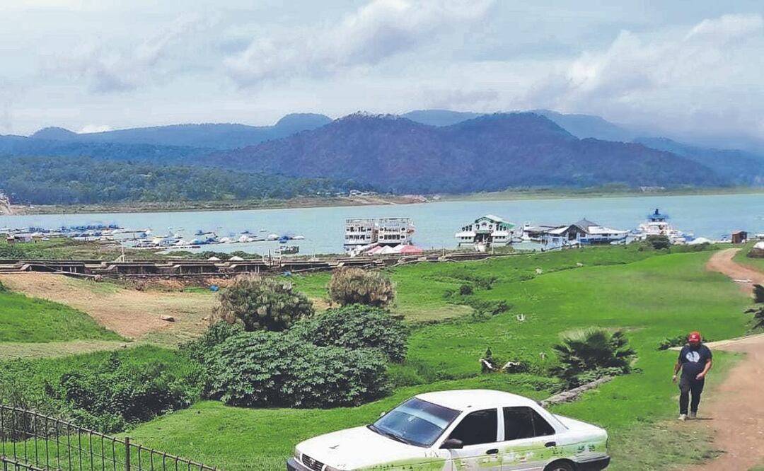 Temporada de lluvias da esperanza a comerciantes en Valle de Bravo