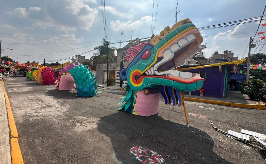 Ante Día de Muertos, Quetzalcóatl monumental hace su aparición en Tláhuac