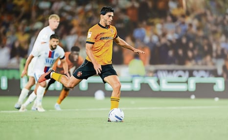 ¡Al rescate! Raúl Jiménez anota penalti con el Wolverhampton rescatando el empate ante el Blackburn