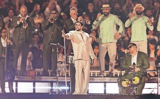 ¡Llegó el Conejo Malo a México! Bad Bunny enciende el GNP con su "DeBi TiRAR MaS FOToS World Tour"