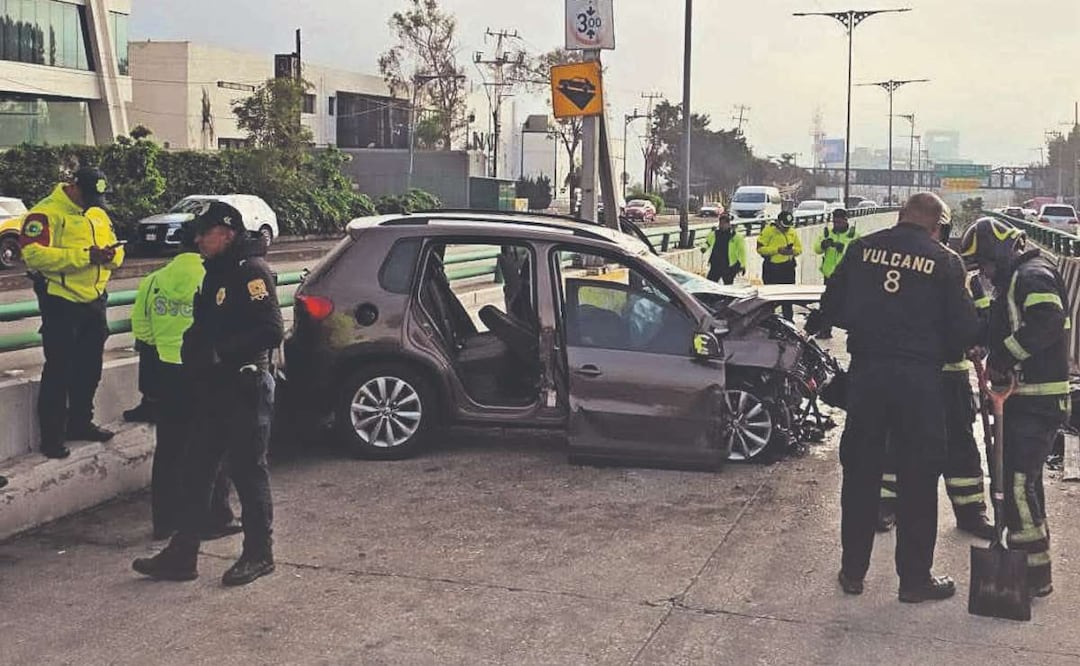 Una pestañita y a mimir para siempre: Hombre muere al estrellarse contra el muro de contención en Cuajimalpa. Foto: (Especial)