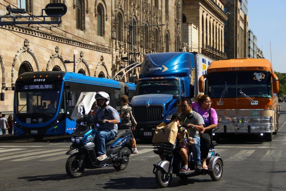 Tráfico en la CDMX (Foto: Cuartoscuro)