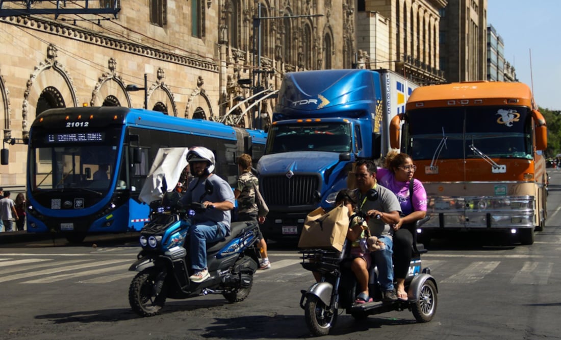 Tráfico en la CDMX (Foto: Cuartoscuro)